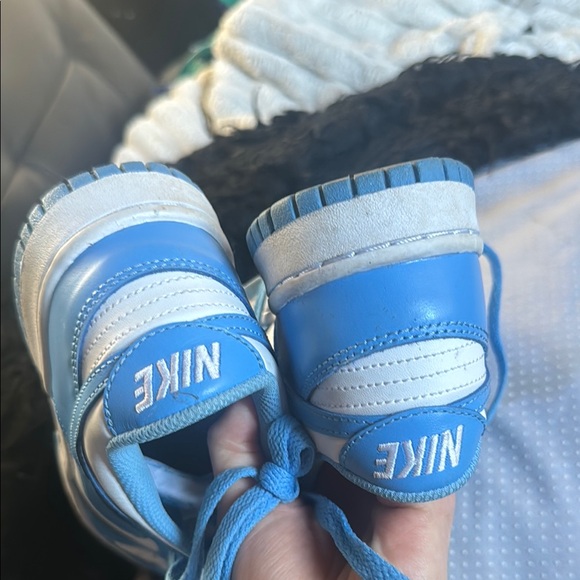 Nike Blue and White Sneakers Classic Retro Design - Picture 4 of 5